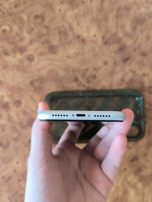 iPhone XR 64 ГБ білий