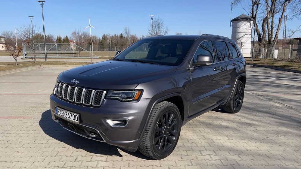 Jeep Grand Cherokee 2018 Jeep Grand Cheeroke STERLING EDITION 5.7 V8 + LPG