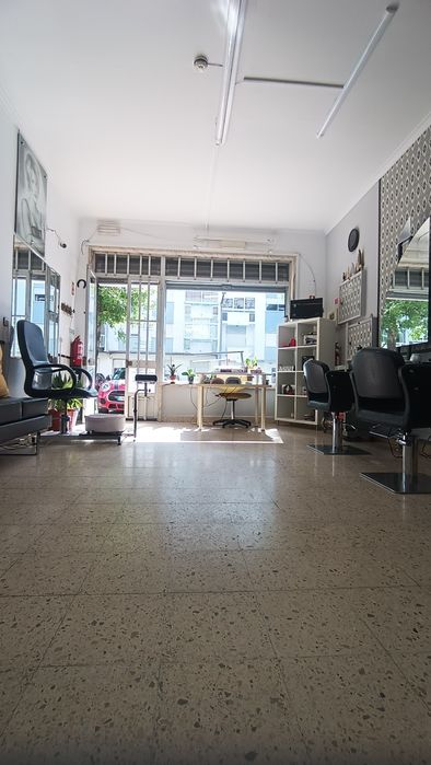 Aluga se cadeira de Barbeiro - entrada imediata