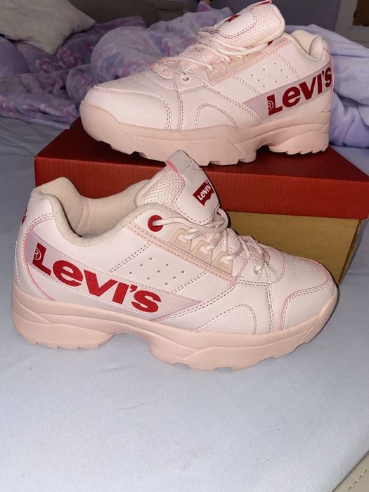 Buty levis 39 nowe