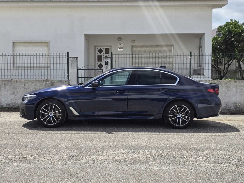 Bmw 530 e gasolina hibrido elétrico 2021 pack M de origem LCI facelift