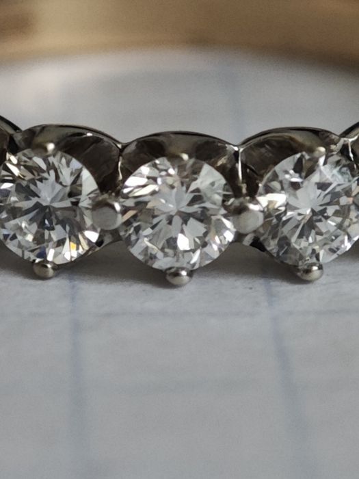Золота каблучка, з діамантами 0.5 ct, 585 проба.