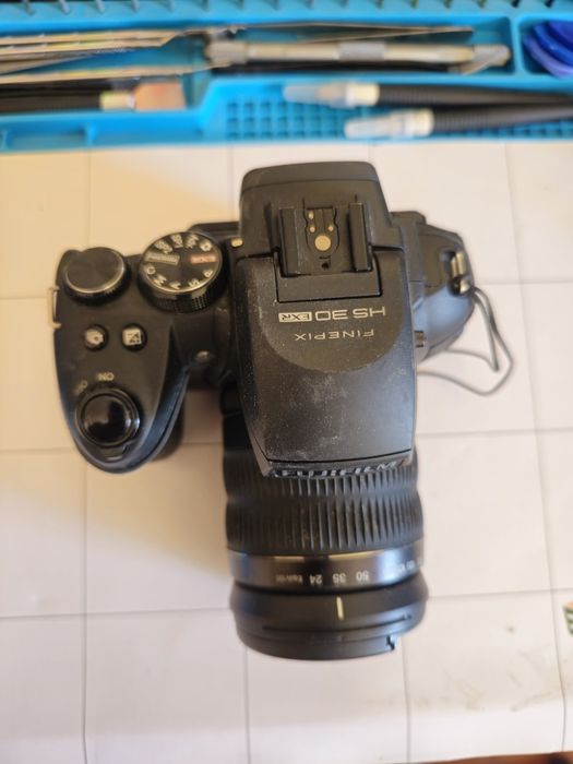 Fujifilm FinePix HS30EXR para peças