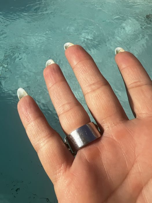 Anel da marca Swatch Prateado.