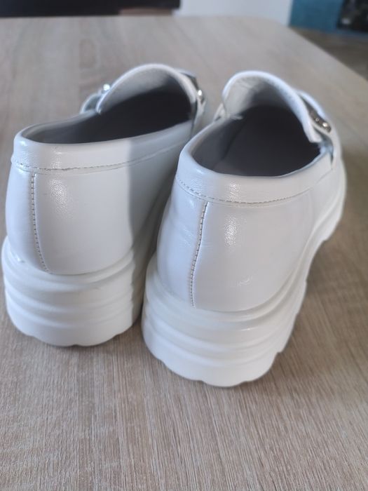 Buty,buciki dziewczynka,komunia,biale