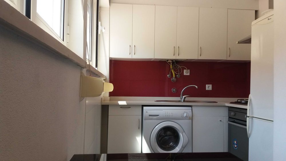 arrenda-se apartamento T1 mobilado no bairro Norton de Matos