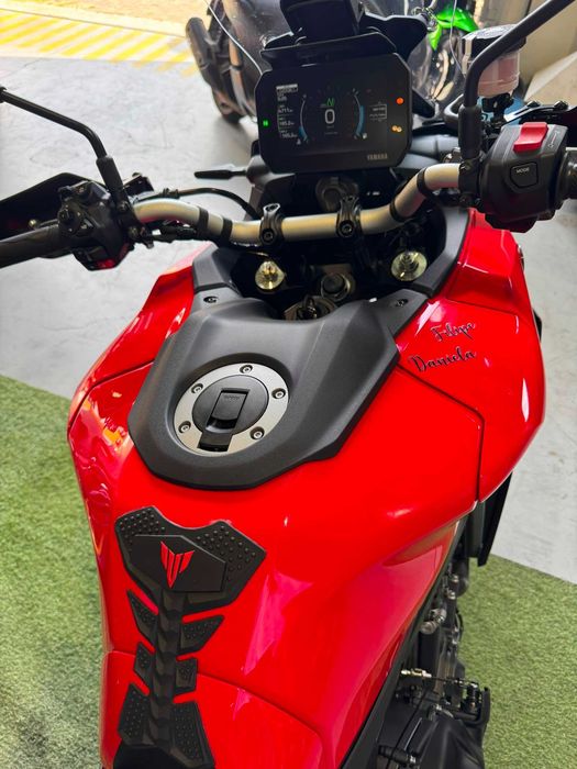 MOTO YAMAHA TRACER 09