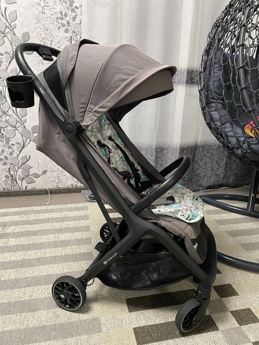 Продам дитячу прогулянкову коляску