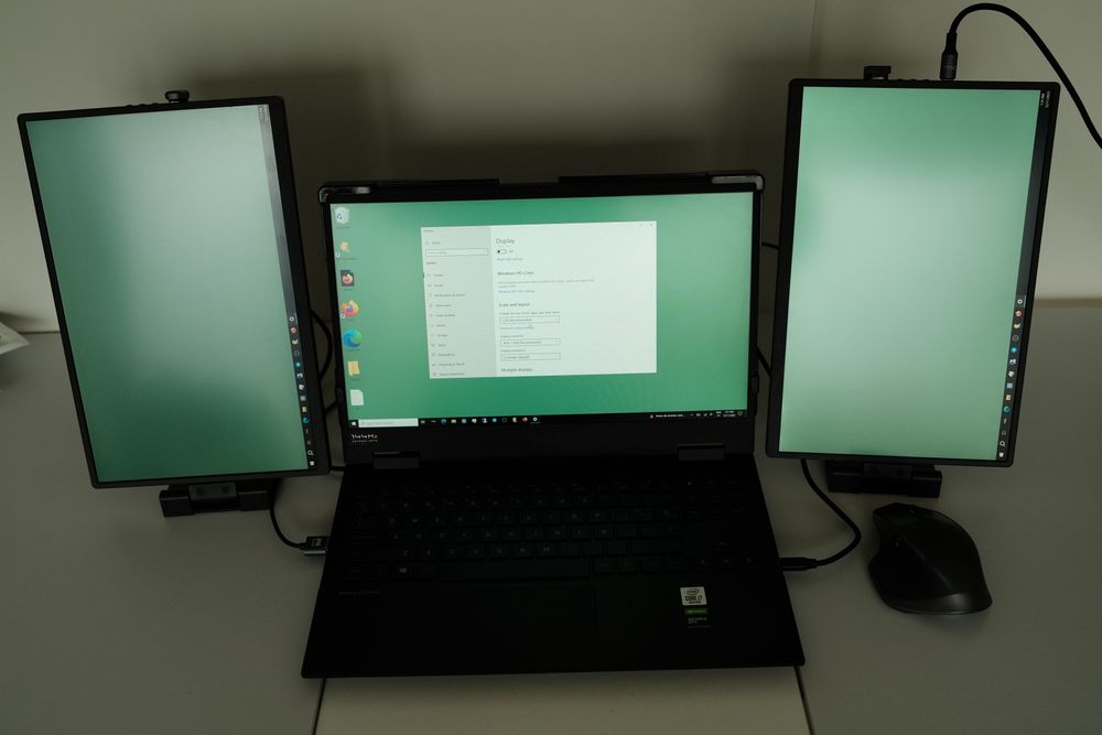 Monitor Portátil  (triplo) Uperfect Station Z14,  resolução QHD