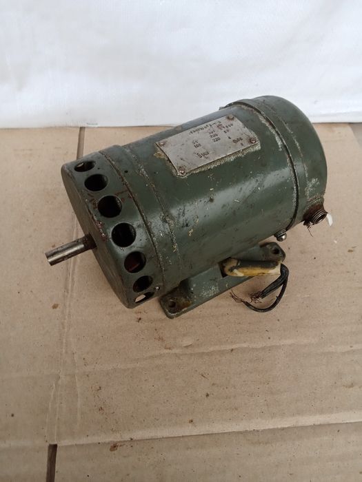 Ел, двигатель постоянного тока