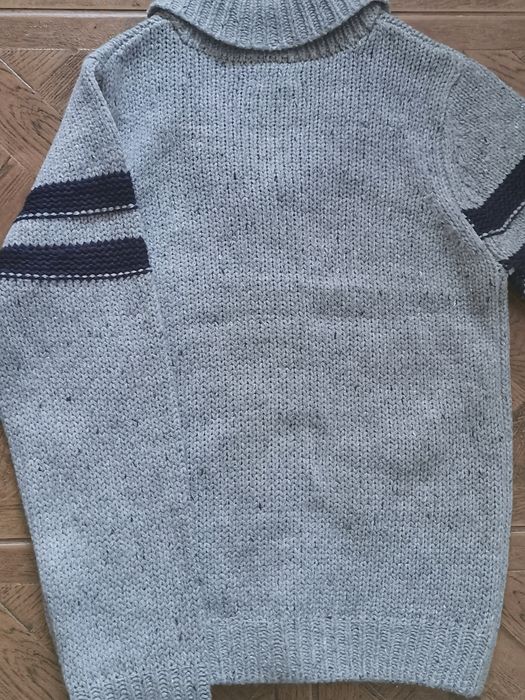 Sweterek dla chłopca roz 128