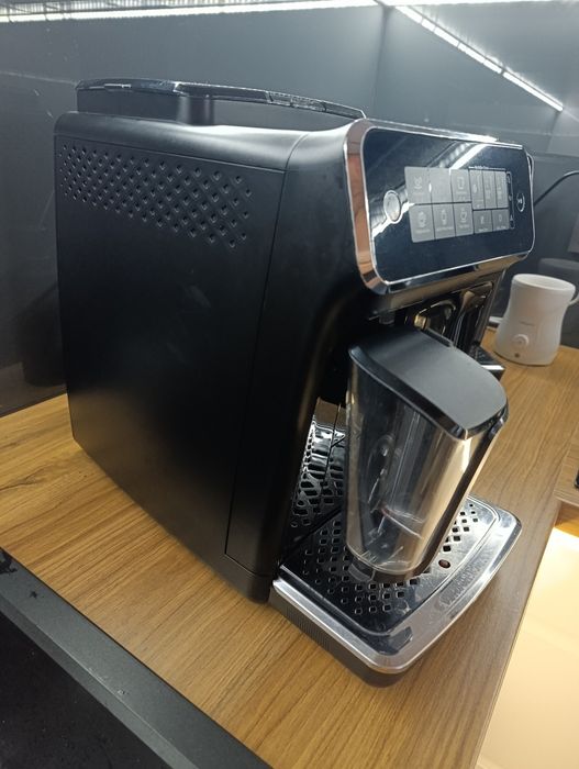 Expres Philips latteGo EP3241