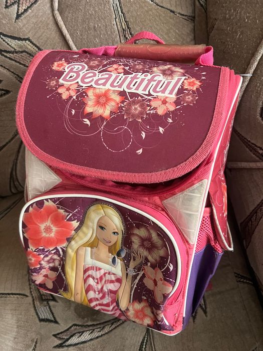 Шкільний рюкзак для дівчаток