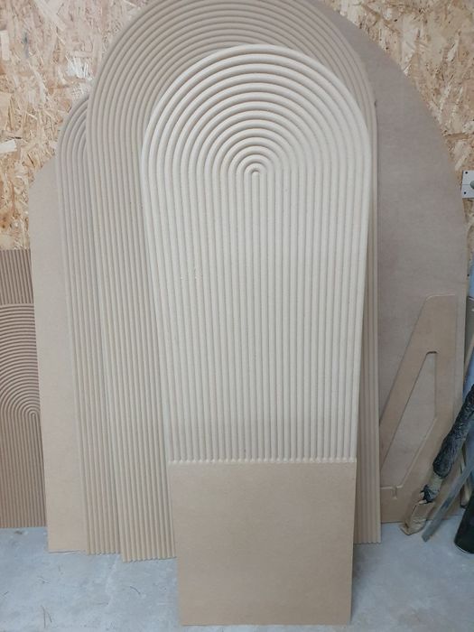 Małe ścianki ryflowane.