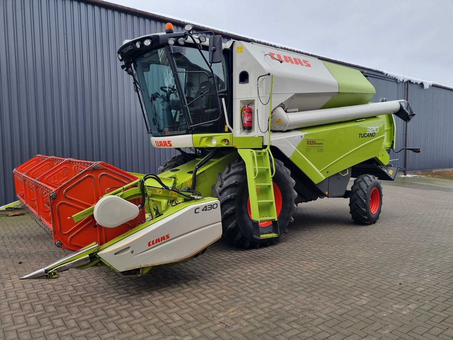 Kombajn Claas Tucano 320