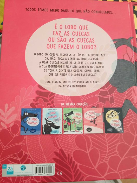O lobo em cuecas veste umas calças