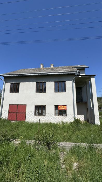 Будинок, м. Заставна ,202м2, після будівництва,2 поверхи