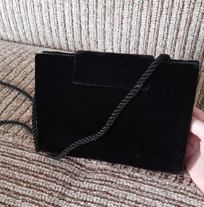 Бархатный клатч Италия