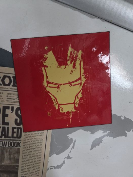 Magnes iron man 9,5x9,5 cm