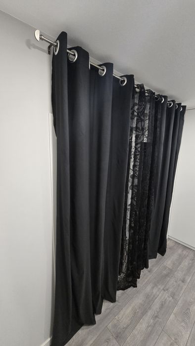 Varão extensível e cortinados