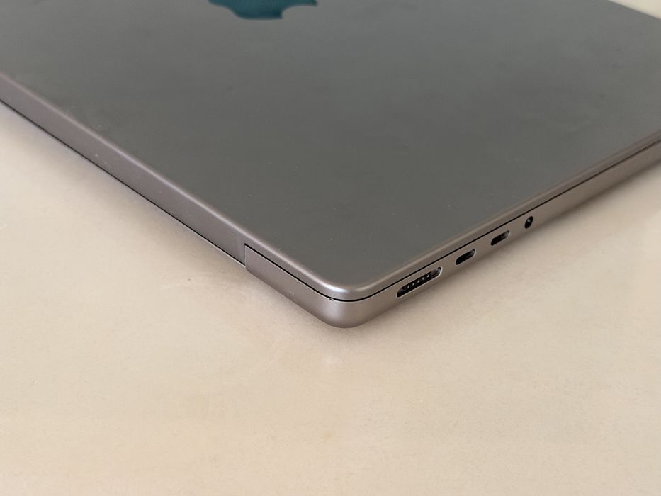 MacBook 14 Pro M1 - 500gb - 16gb - 2021