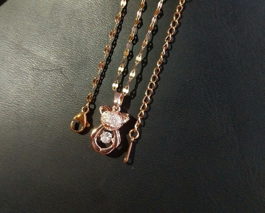 Цепочка біжутерія з ведмежатком та камінцем