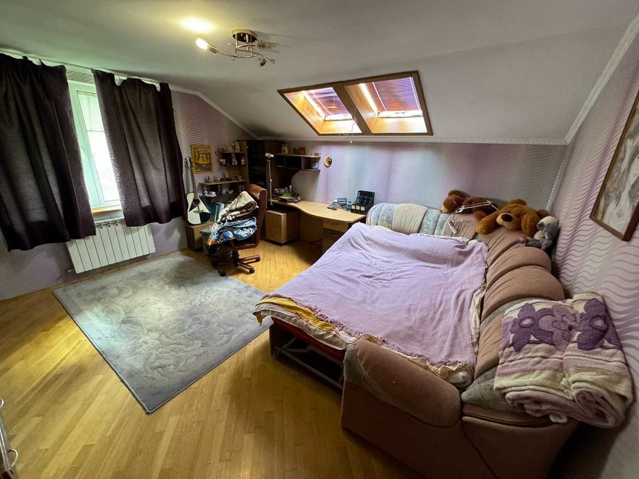 ‼️Центр‼️Цегляний будинок, 255 м², 15 соток, баня та басейн