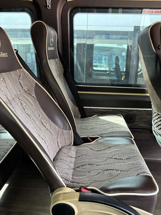 Автобус 24 місця VIP