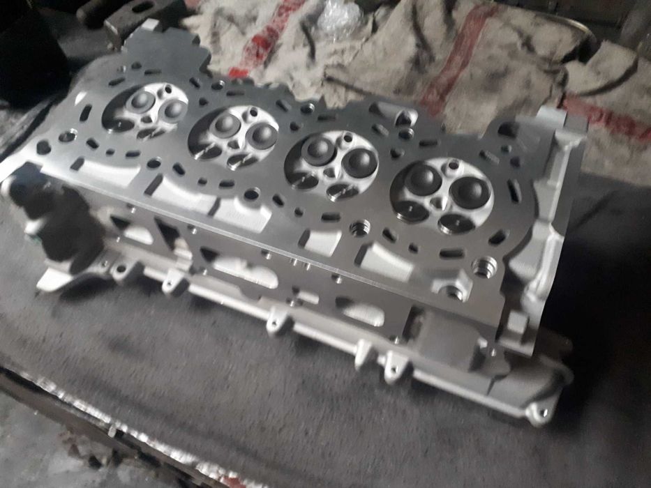 Nowa Głowica Renault Nissan 1.2 TCE 110.425.271R H5F Dacia Mercedes 110422003R