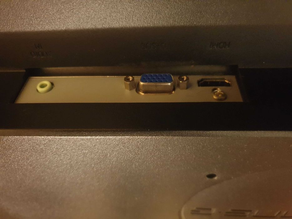 Монітор Hanns-G HG216 22” в гарному стані. Повністю робочий