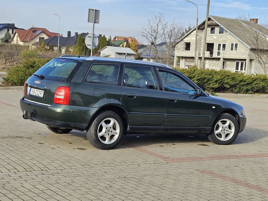 Audi A4 B5 FL 2000r. 1.8 Benz.