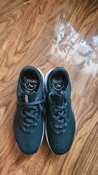 Нові літні кросівки Puma 40 р