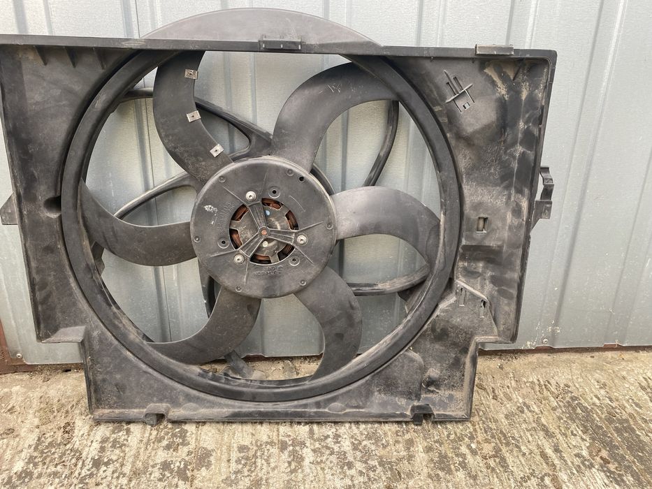 Wentylator chłodnicy BMW Seria 3 e90 N52 325i 330i