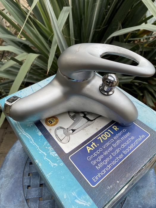 Распродажа смесителей : ванна , кухня , душ , умывальник: 700 грн ...