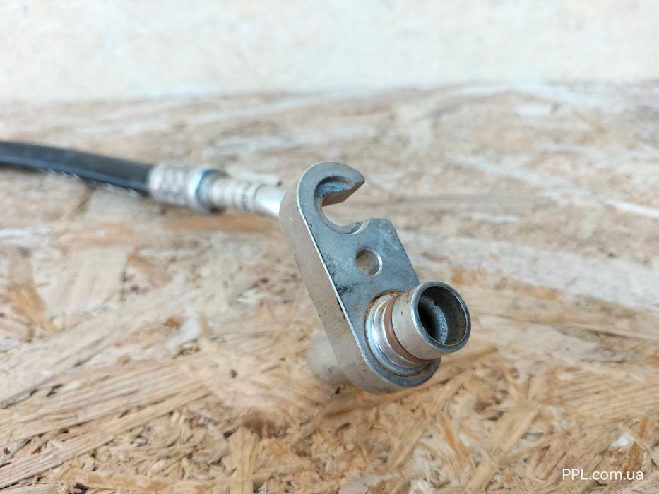 Nissan Navara D23 2014- 2.3 DCI трубка шланг кондиционера 92490-4KJ0C