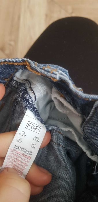 Spodnie jeans rurki 74-80