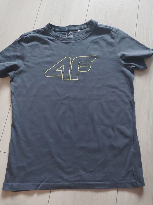 T-shirt 4 F stan bdb