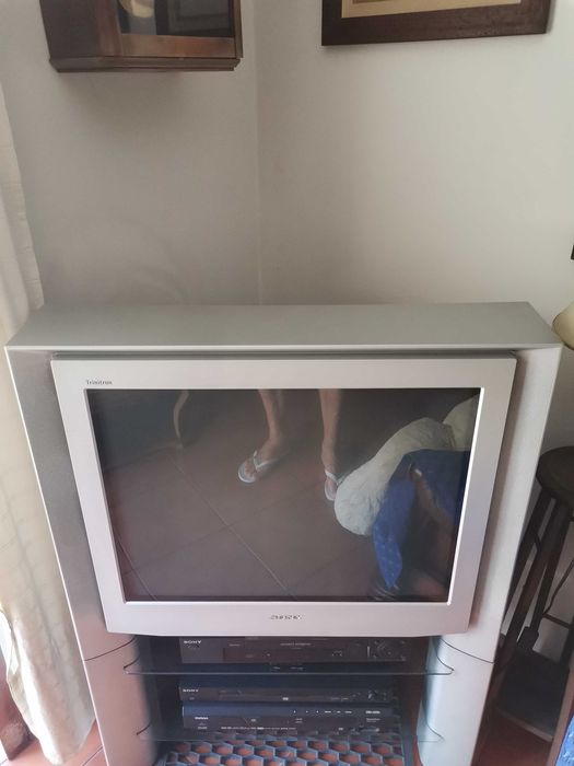 Televisão Sony Black Triniton