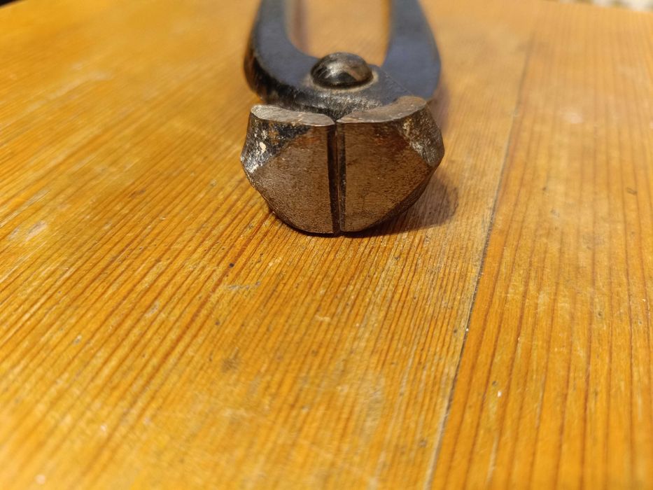 Stare szczypce obcęgi