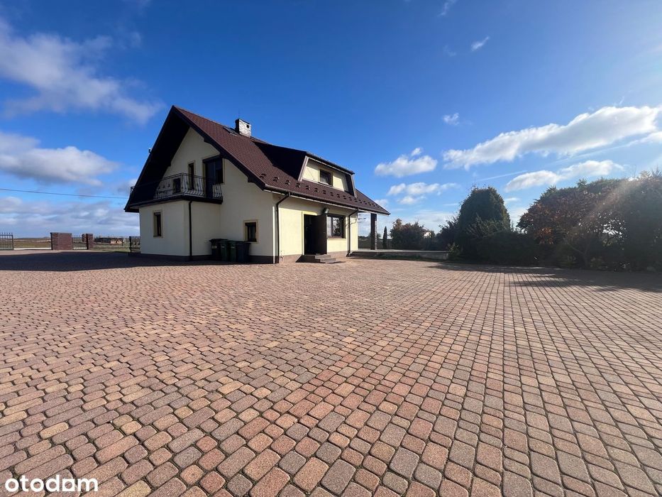 Do sprzedania dom Strzelce Wielkie z halą, na działalność.