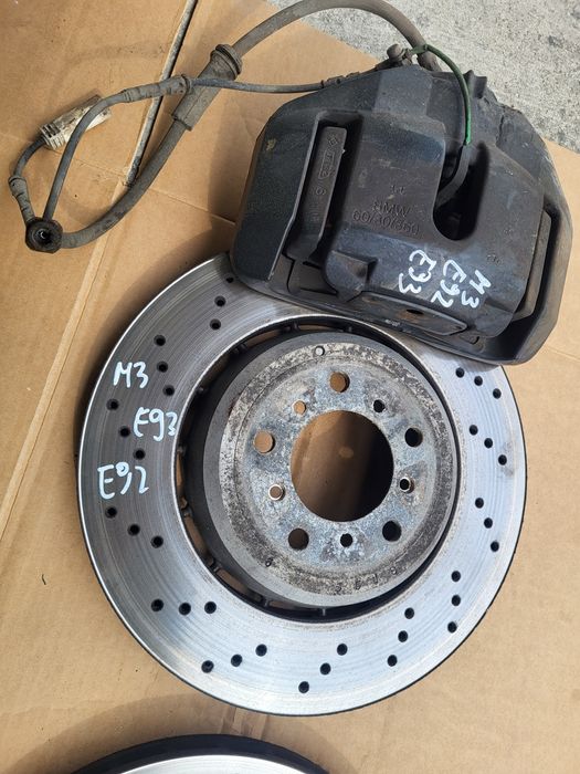 Zaciski tarcze przód hamulcowe bmw m3 e92 e93 e90 v8 4.0 420km