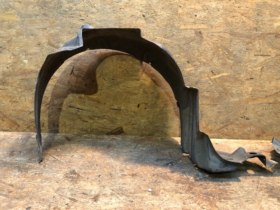 Nadkole przednie prawe lewe Toyota Corolla E11 Lift