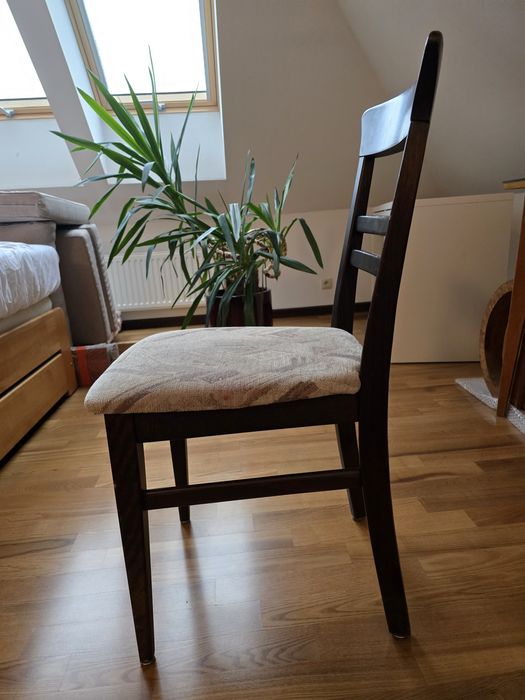 4 krzesła drewniane tapicerowane