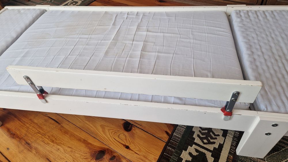 Łóżko dziecięce składane