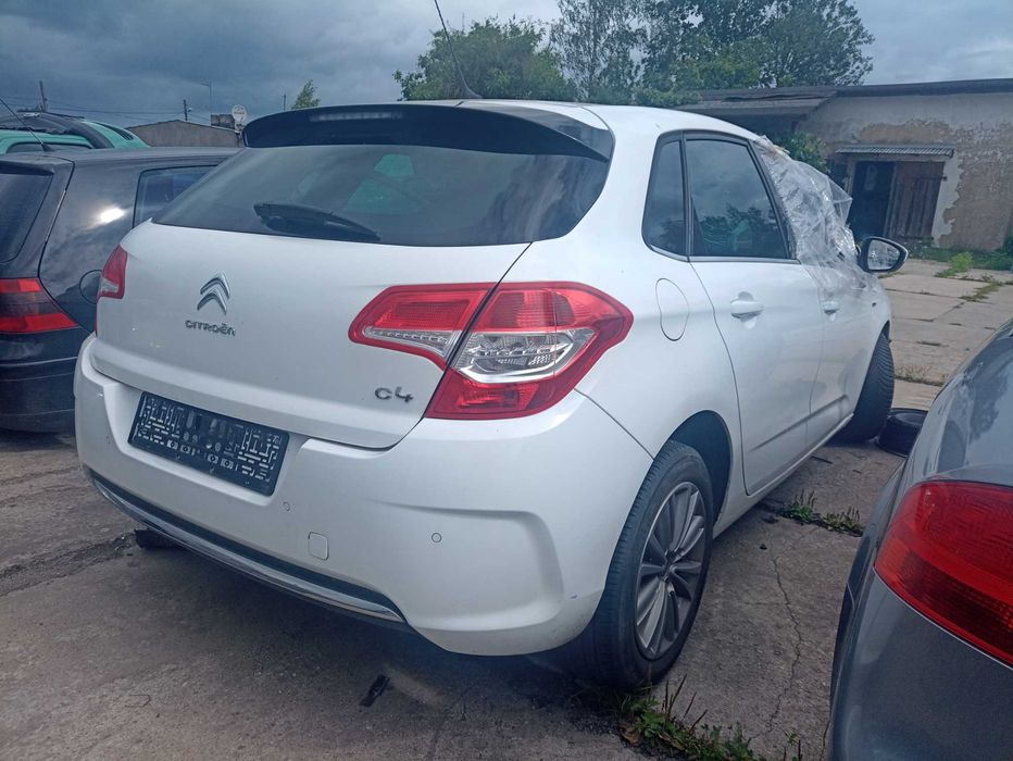 Klapa tylna kpl. Citroen C4 II 2011R.