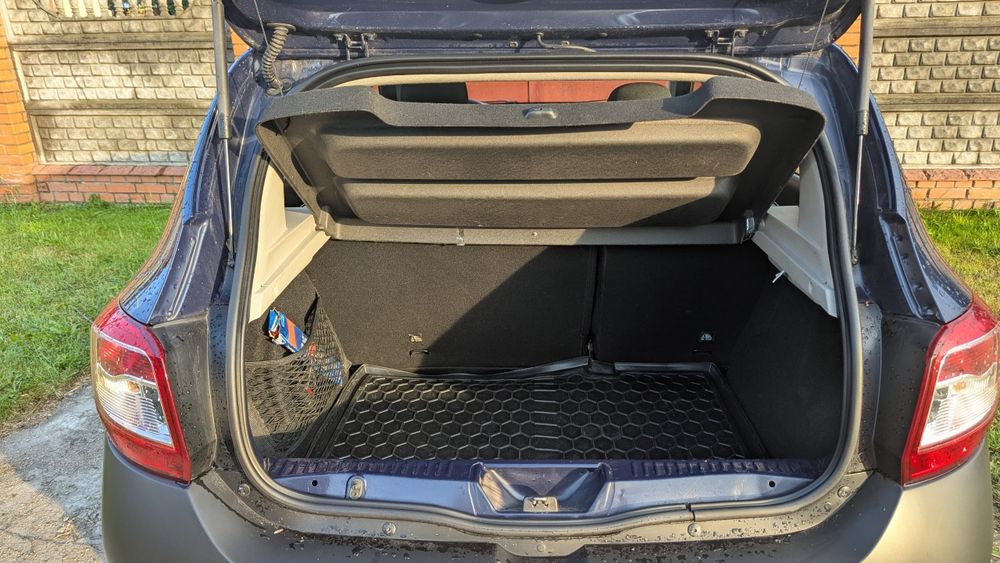 Dacia Sandero 2015