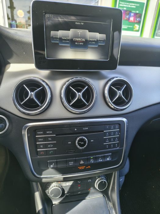 Mercedes GLA 180 automático