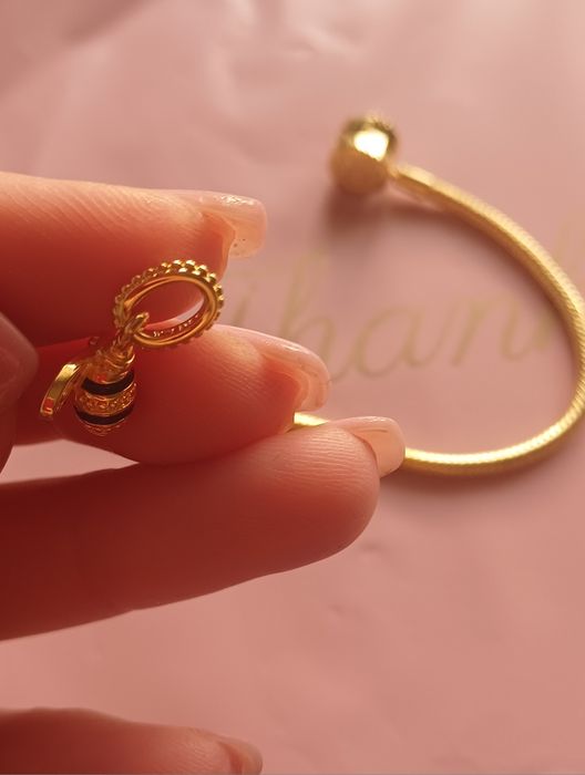 Charms do bransoletki i