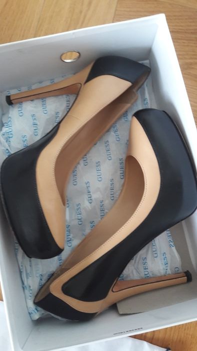 Guess Marcianno 38 szpilki  całe skórzane czarne nude piękne jak nowe