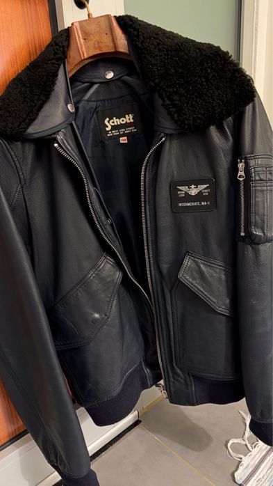 Casaco Shott N.Y.C em Couro